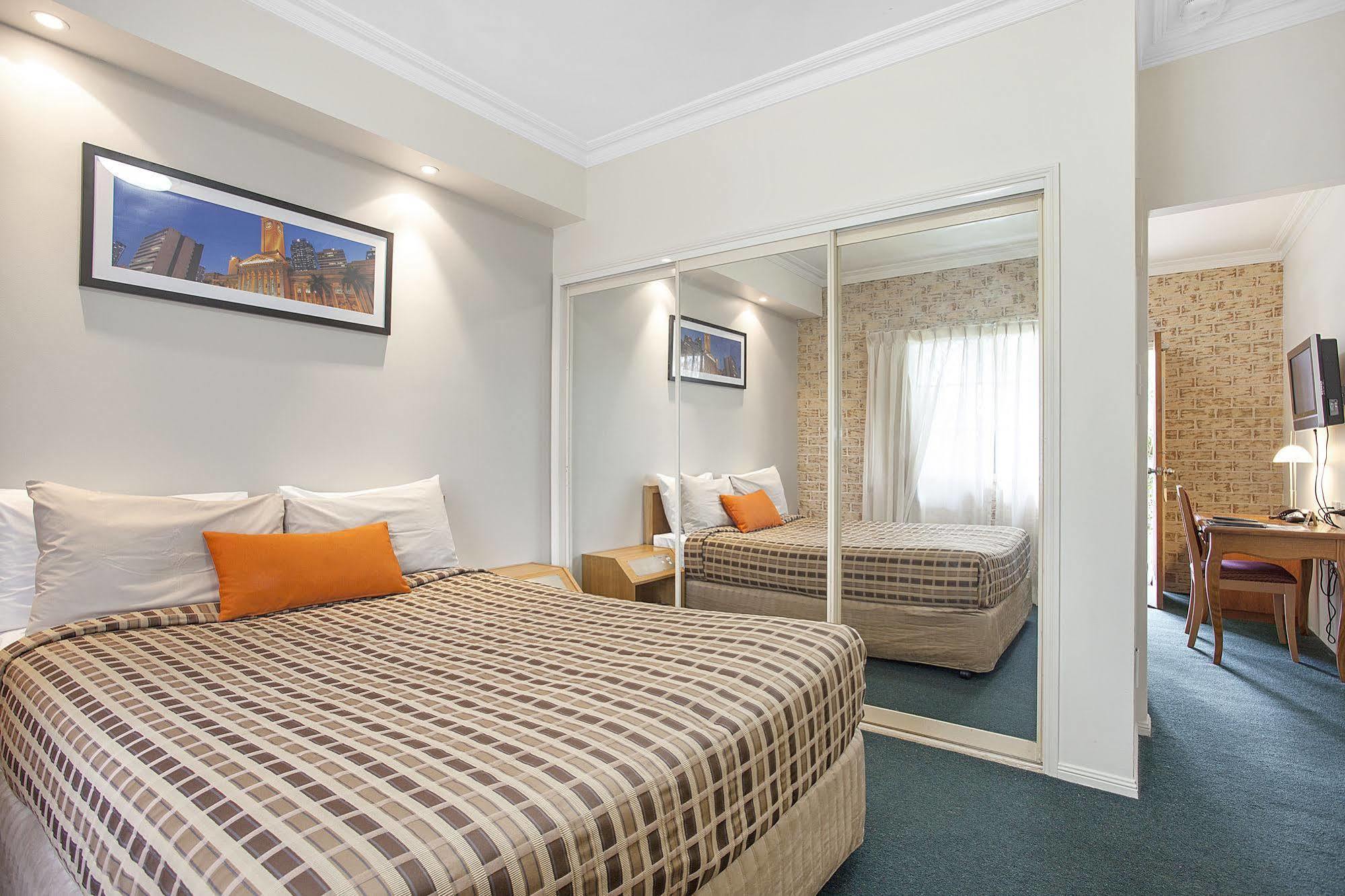 Coopers Colonial Motel Брісбен Екстер'єр фото